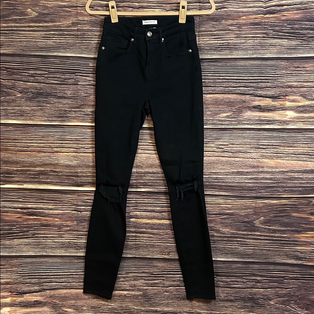 Good American Black Skinny Jeans with Knee Holes | size 2/26